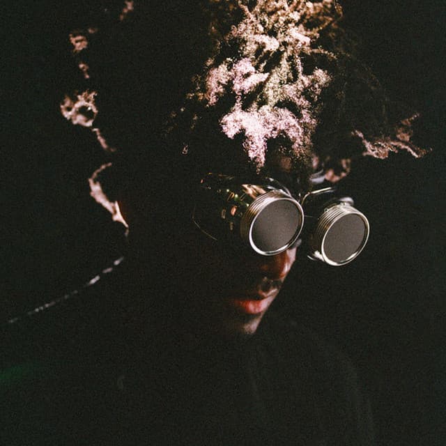 Labrinth image